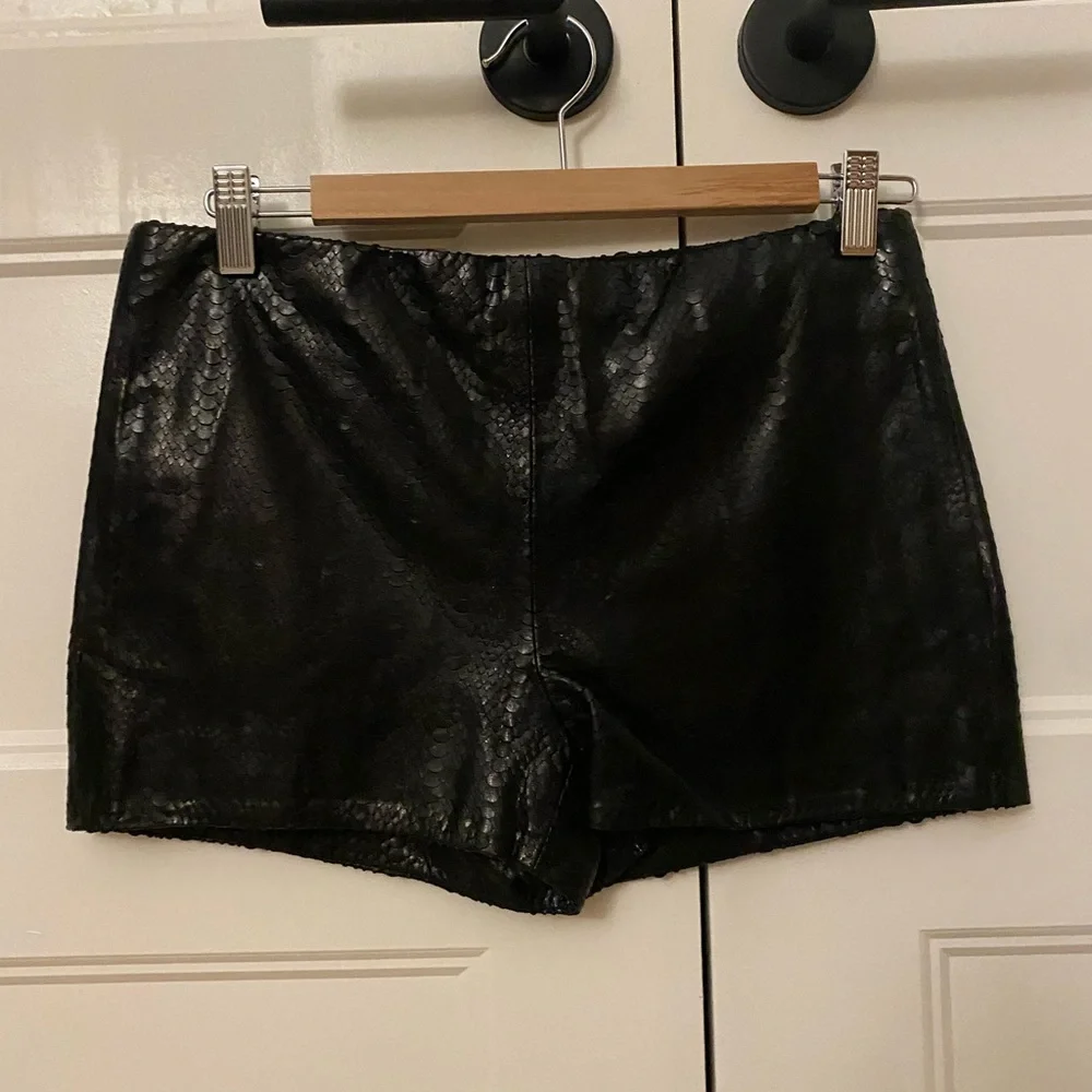 NWT J Brand Black Leather Shorts - Picture 2 of 13